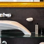 The Boutique - Duomo Luxury - Private Parking - Galleria - Center *